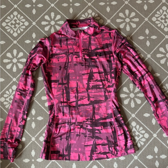 Under Armour Pink and Black Activewear Set - Picture 2 of 7